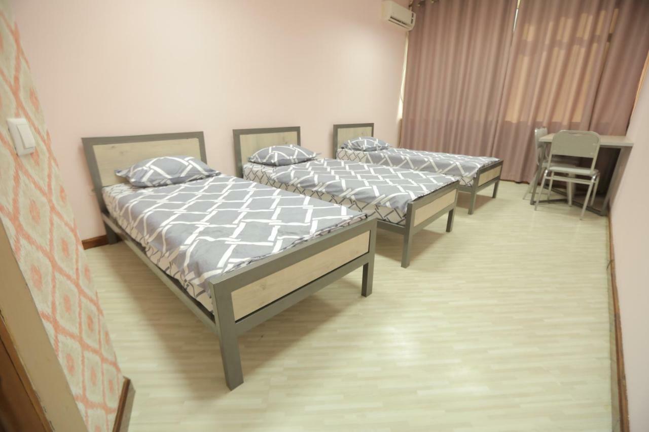The Top Hostel Ташкент Екстер'єр фото