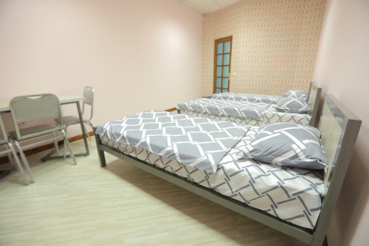 The Top Hostel Ташкент Екстер'єр фото